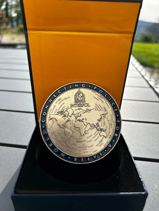 medaille interpol