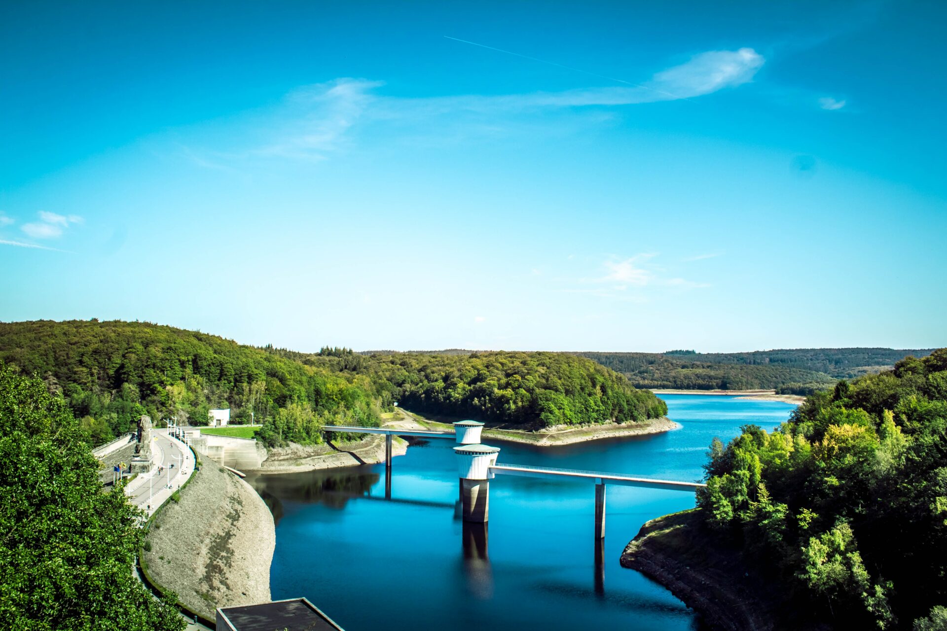 L’entreprise Visi’eau drone intervient pour les missions d’inspections de barrages en France et les Missions de levée de doute en région Rhône-Alpes.
